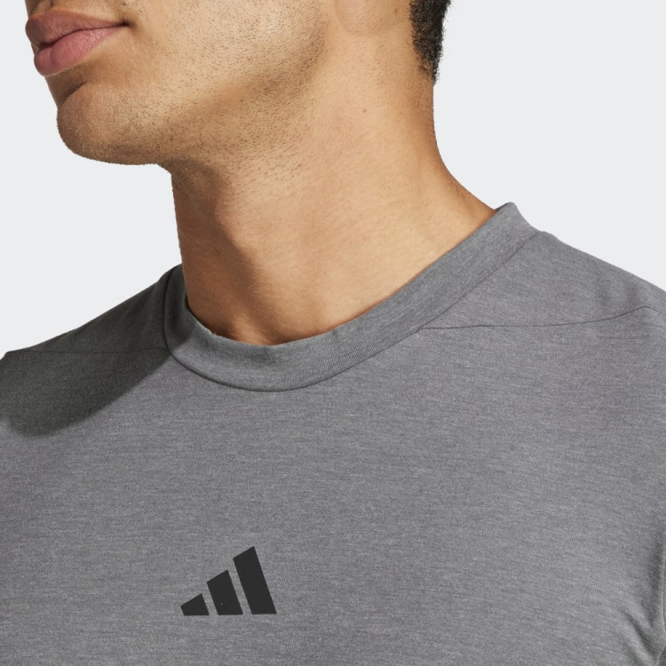 D4T TEE