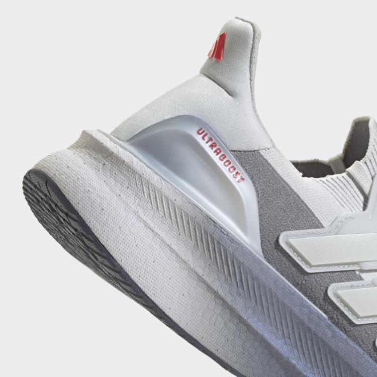 ULTRABOOST 5