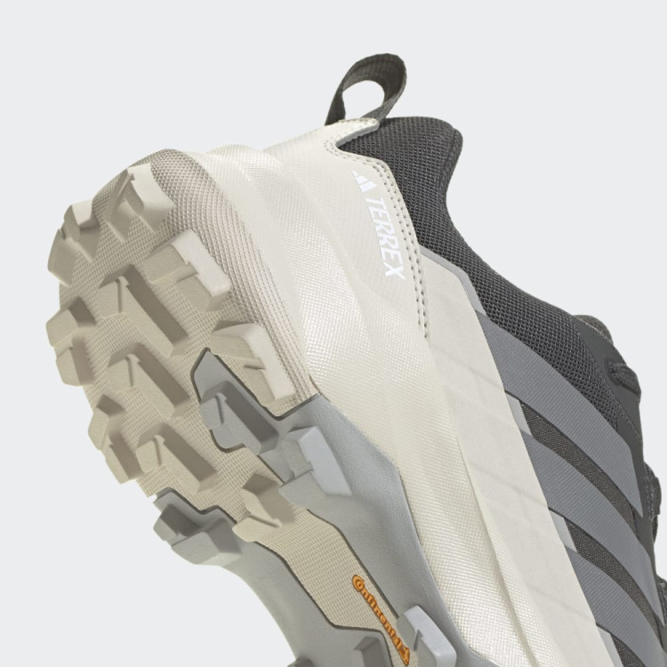 TERREX SKYCHASER AX5 GTX