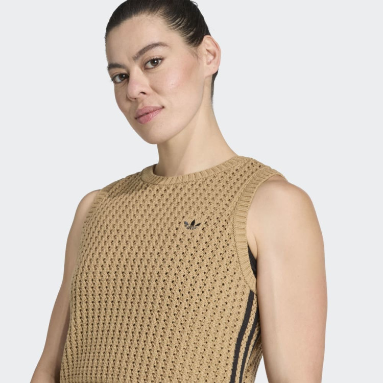 KNITTED VEST