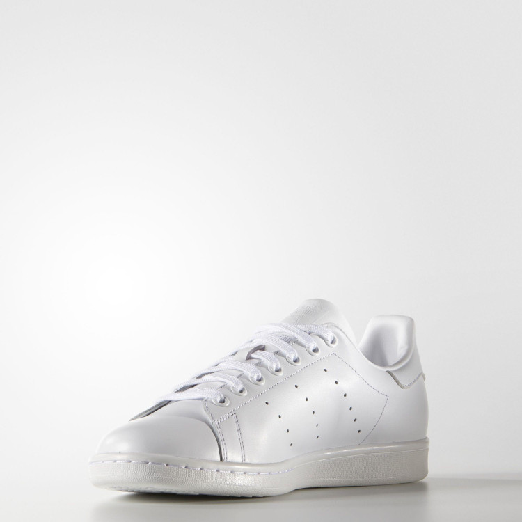 STAN SMITH